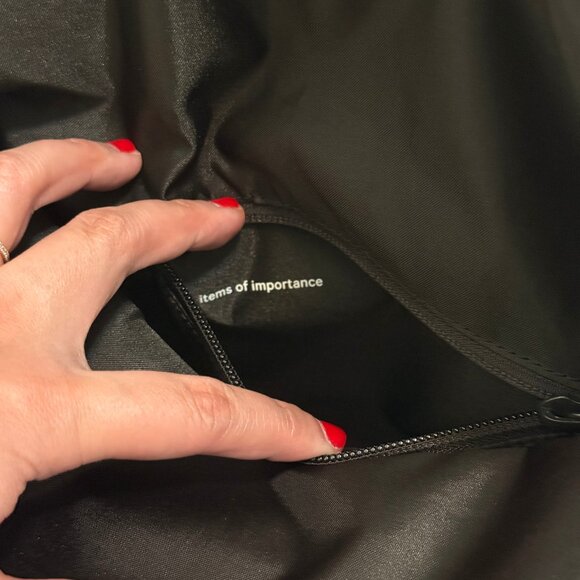 Lululemon All Night Festival Bag 5L - Picture 6 of 9